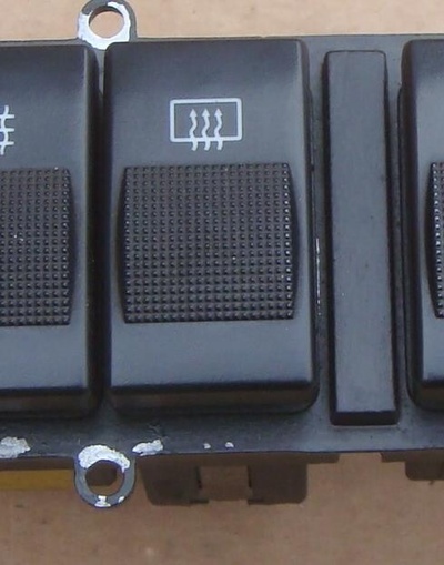 4D0941503 кнопка обогрева заднего стекла AUDI A8 (D2) 1994-2003 AUDI A8 (D2) 1994-2003 1996 ,