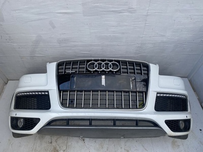 4L0807437H Бампер передний Audi