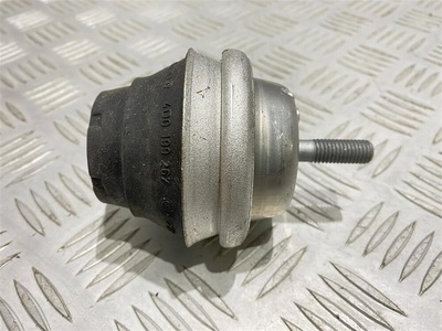 4D0199267 Подушка крепления двигателя Audi A8 D2 2001