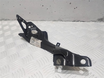 4G0821135A Кронштейн крепления крыла переднего правого Audi A6 C7 2012 , 4G0805815