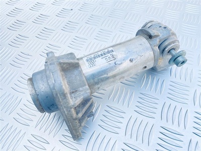 8E0807134B Кронштейн переднего бампера Audi A4 B6 2007
