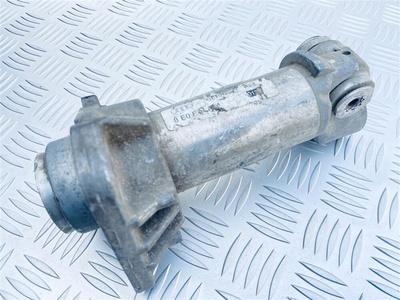 8E0807134B Кронштейн переднего бампера Audi A4 B6 2007