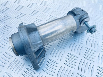 8E0807134B Кронштейн переднего бампера Audi A4 B6 2007