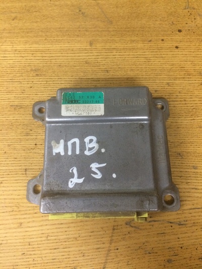 LC6257K30A Блок управления AIR BAG Mazda MPV