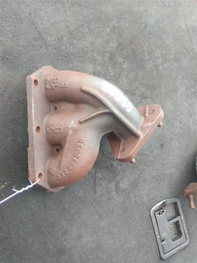 022253033N Коллектор выпускной Audi A3 2008 ,022253031N,