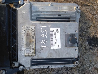 03L906022RM Блок управления двигателем Audi A4 2011 ,, CAHA