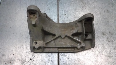 4A0199354 Кронштейн двигателя Audi A6 C4 1994