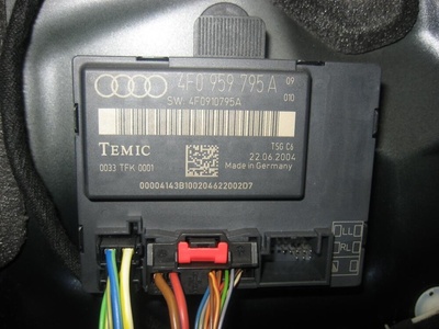 4F0959795A Блок управления двери задней левой Audi A6 C6 2005