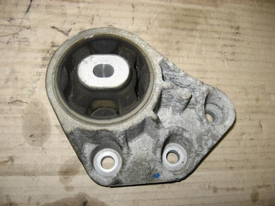 8E0599125J Кронштейн Audi A6 C6 2005 ,8E0599125R