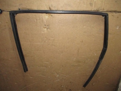 4L0839439B Направляющая стекла Audi Q7 4L 2008 ,4L0839440B
