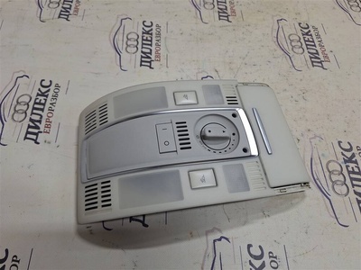 4F0947135BQ плафон салонный Audi A6 (C6 4F) 2004-2011 2004