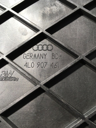 4L0907461 Крепление Audi Q7 4L 2006