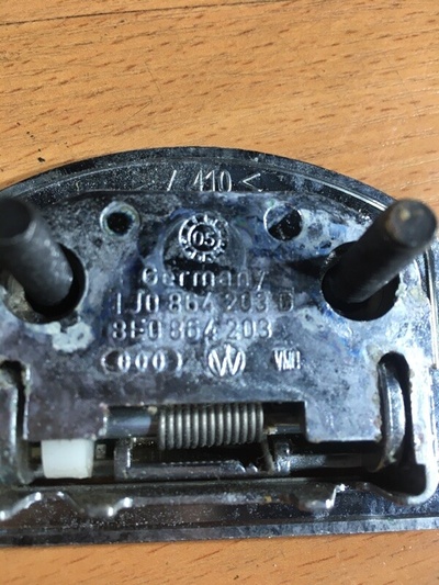 1K0864203C2ZZ Крепление Audi A6 4F 2006 , 1K0864203, 8E0864203