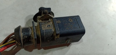 3B0973813 Разъём Audi Q7 4L 2007