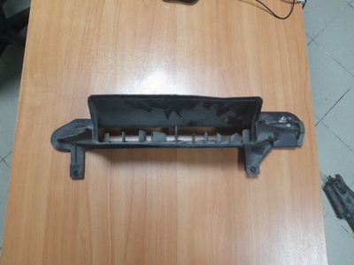8e1858431a воздуховод отопителя Audi A4 B7 2007
