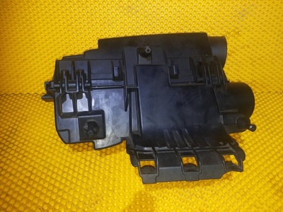 A2710901601 корпус воздушного фильтра Mercedes C-Class S204 2011 , A2710940304