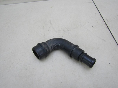 06A103213F Трубка картерных газов VW Passat (B5+) 2000-2005