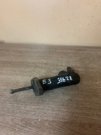 357721261A Цилиндр сцепления рабочий VW GOLF III/PASSAT B3/B4 / T4 Nissan