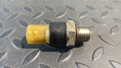 8200359627 Датчик давления масла Renault Megane/2 2002-2009