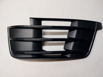 4M0807681 Решетка бампера Audi Q7