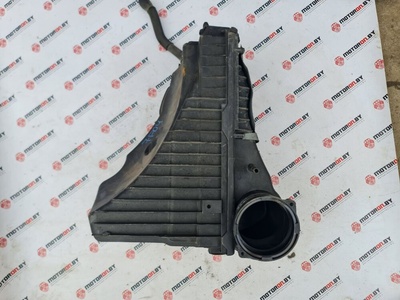 7l6129601q Корпус воздушного фильтра Audi Q7 2009 , 7l6129607ah
