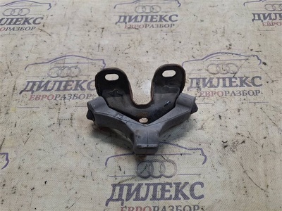 3C0253144A кронштейн глушителя VW Passat (B6) 2005-2010 2006