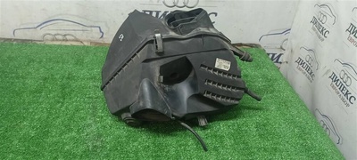 4F0133835F корпус воздушного фильтра Audi A6 (C6 4F) 2004-2011