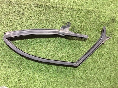 4G8845695H уплотнитель двери Audi A7 C7, 4GA 2015