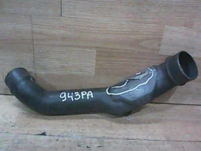 RF2A13332 Патрубок интеркулера Mazda 626 - GF {рестайлинг} (1999-2002) 1999