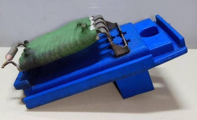 XS4H18B647BA Сопротивление печки Ford Focus 2000 XS4H-18B647-BA