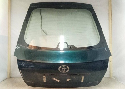 стекло кузовное заднее Toyota Avensis 2 (T250) 2004