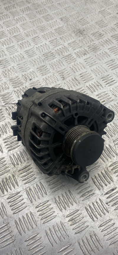 8507625 Генератор BMW 5 F10/F11/GT F07 2014