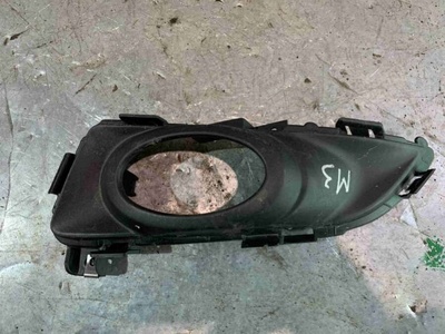 решетка в бампер Mazda 3 BK 2004