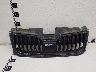 5E0853653A Решетка радиатора Skoda Octavia A7 Restail
