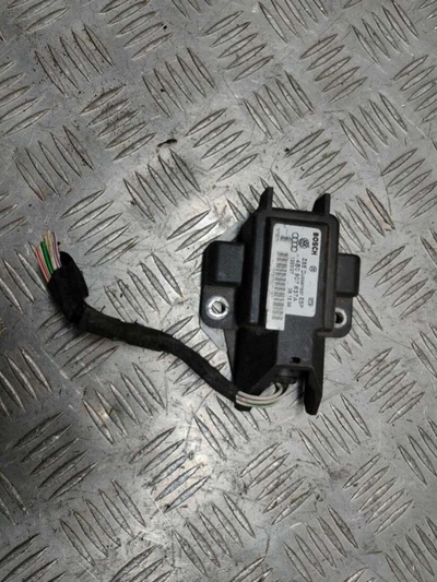4B0907637A Датчик ускорения Audi A6 C5 (S6,RS6) 2001
