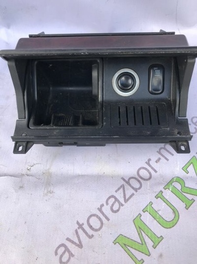 a2106804552 пепельница MERCEDES E-CLASS W210 2000