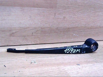 8D9955407 Щеткодержатель задний Volkswagen Passat - B5 (1996-2000) 1997