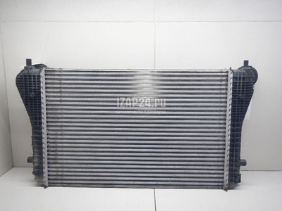 3C0145805R Интеркулер VAG Passat CC (2008 - 2017)