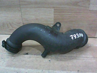 RF5G13230 Патрубок интеркулера Mazda MPV - 2 поколение (1999-2003) 2002 RF5G 13 230
