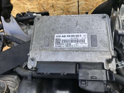 03E906023D Блок управления двигателем Skoda Fabia 2 2007 03E 906 023 D, 5WP40502 04