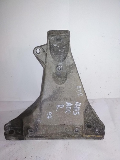 8D0199308L Кронштейн двигателя Audi A4 (B5) 1994-1997 1997