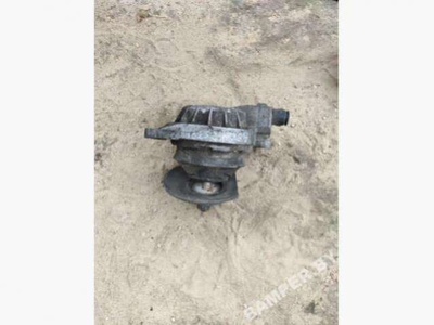 4a0199381d Подушка крепления двигателя Audi A6 C5 (S6,RS6) 1995