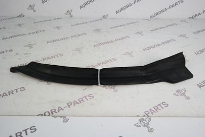 LR026459 Уплотнитель арки задней двери (внизу на двери) RH Land Rover Range Rover Evoque L538 2011