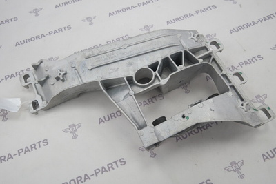 T2H24117 Кронштейн опоры АКПП Jaguar F-Pace X761 2016