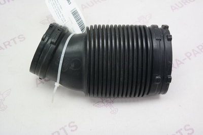 LR036433 Воздуховод от КВФ к дроссельной заслонке RH (3.0L DOHC GDI SC V6 бензин, 5,0 л OHC SGDI SC V8 бензин - AJ133) Land Rover Range Rover Sport L494 2013