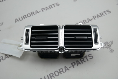 LR038821 Дефлектор обдува задних пассажиров в центральном подлокотнике Land Rover Range Rover 30DDTX L405 2012
