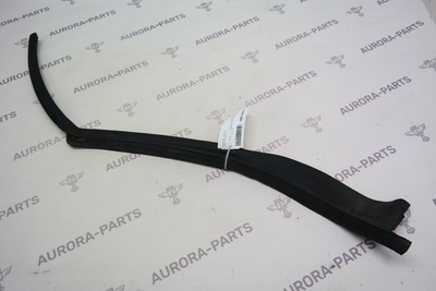 LR136827 Уплотнительная резинка задней двери LH Land Rover Range Rover Velar L560 2017