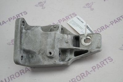 CPLA6037CB Кронштейн крепления двигателя (3.0TD V6) RH Land Rover Range Rover Sport L494 2013