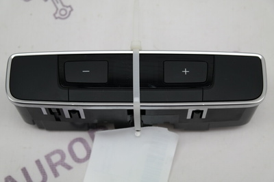 8W0919158SWI Панель управления климатом задних пасажиров Audi Q7 4M 2015