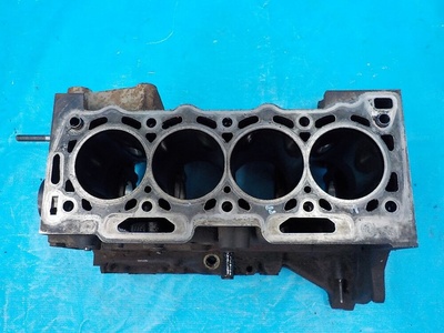 0130W2 Блок двигателя Citroen C4 2005-2011